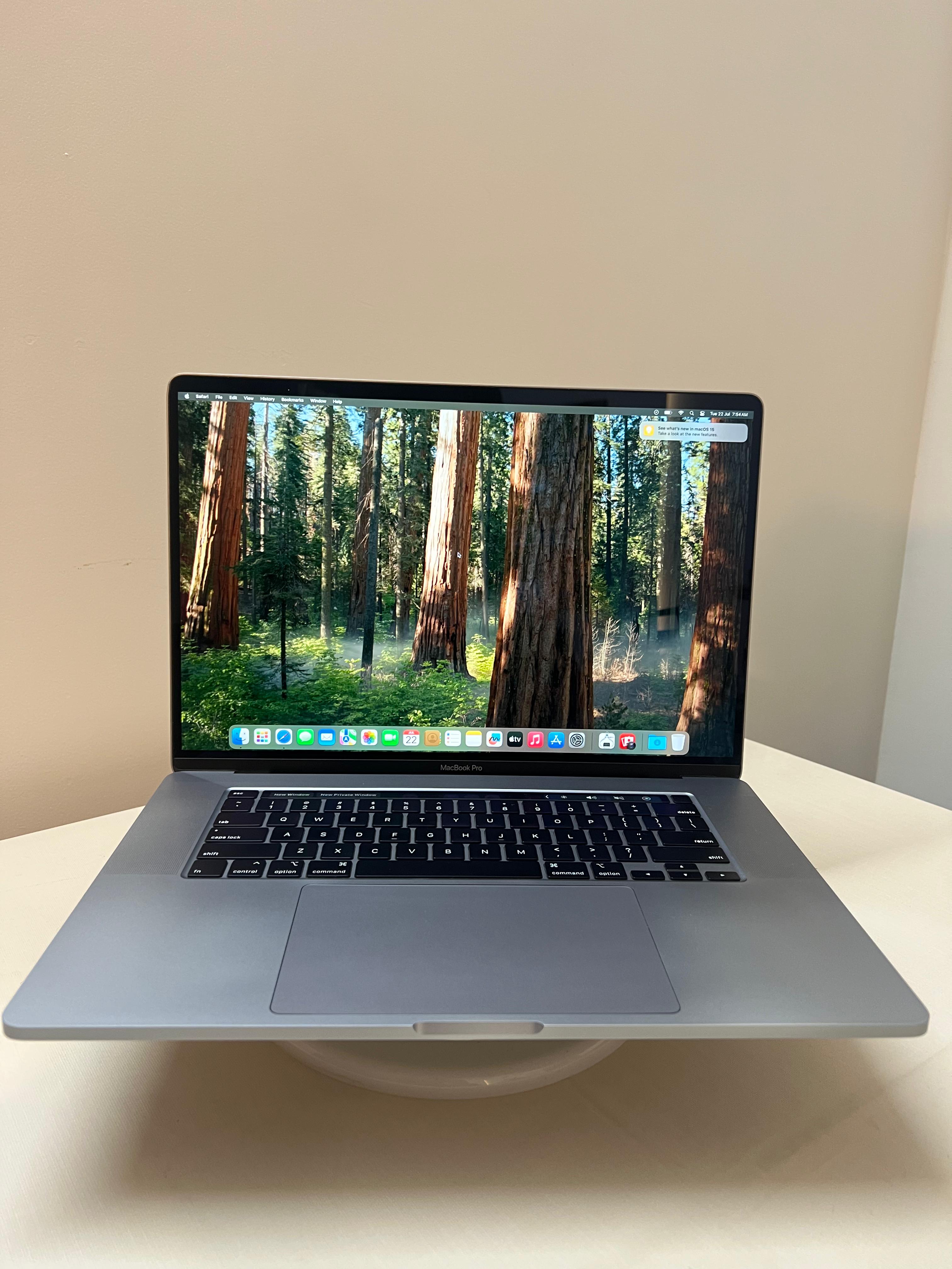 Apple 2019 MacBook Pro A2141 (16-inch/40.65 cm, 16GB RAM, 2.3GHz Intel Core i9) - Renewed