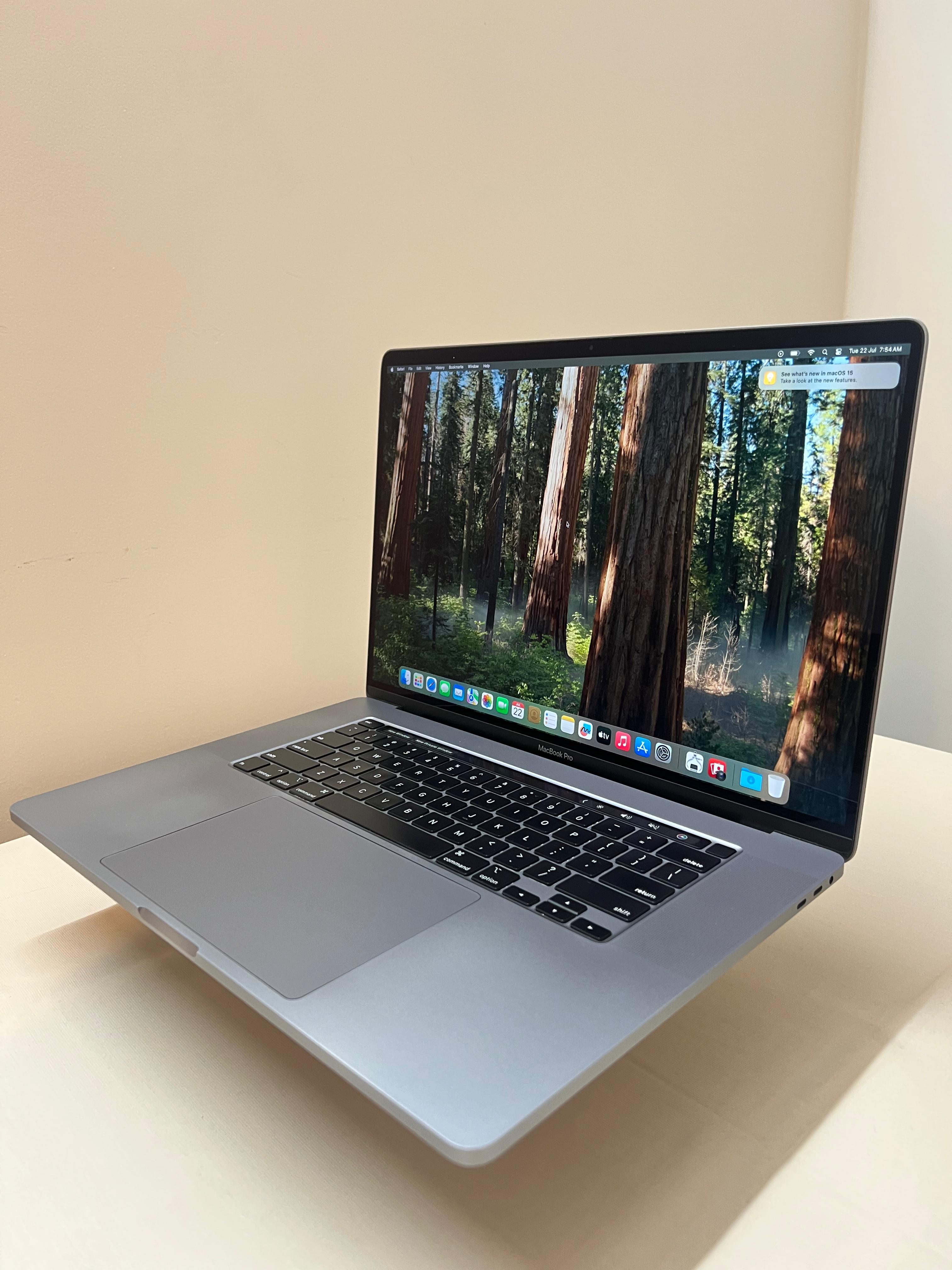 Apple 2019 MacBook Pro A2141 (16-inch/40.65 cm, 16GB RAM, 2.3GHz Intel Core i9) - Renewed